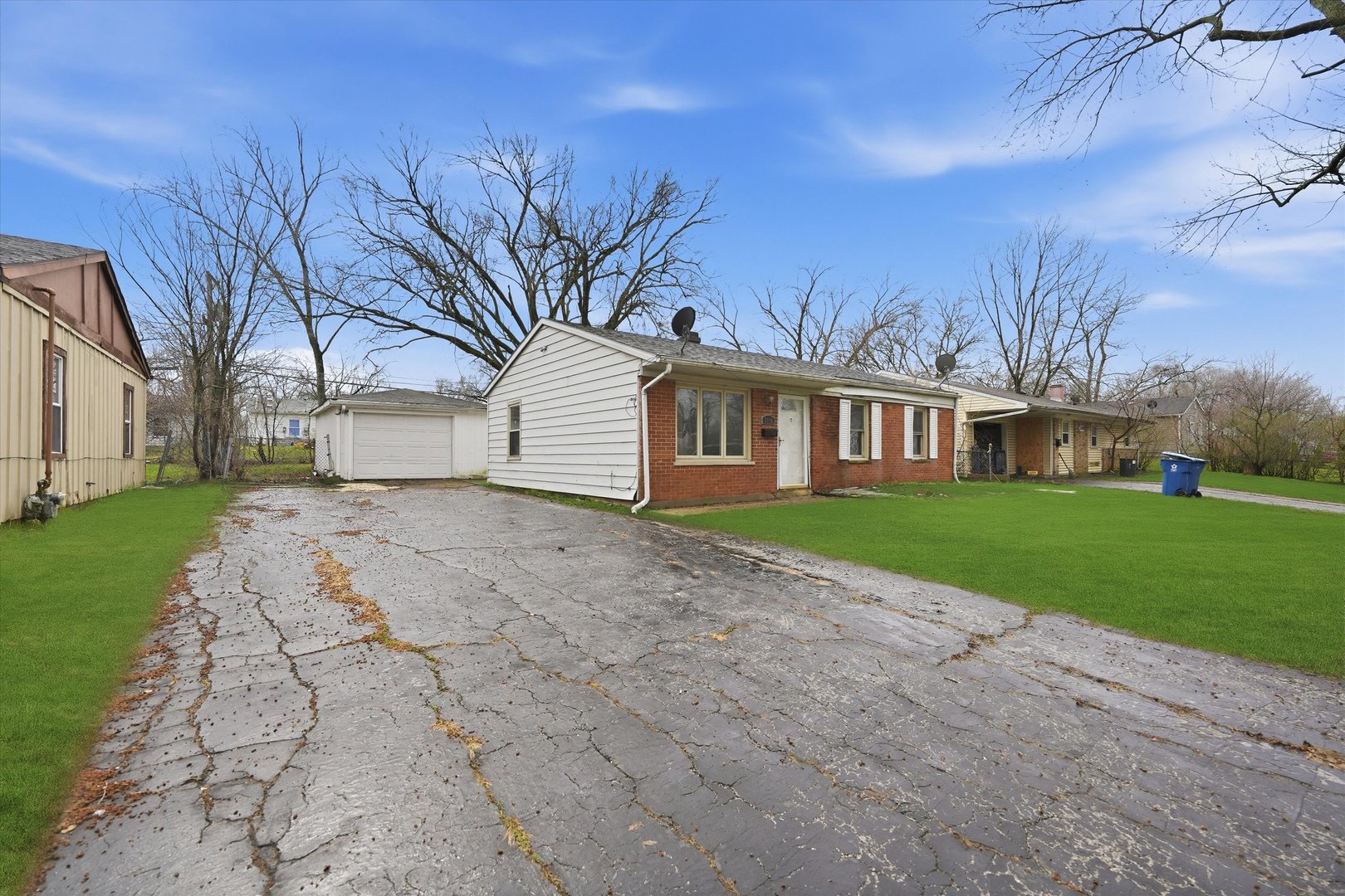 2016 215th Place Property Photo 14