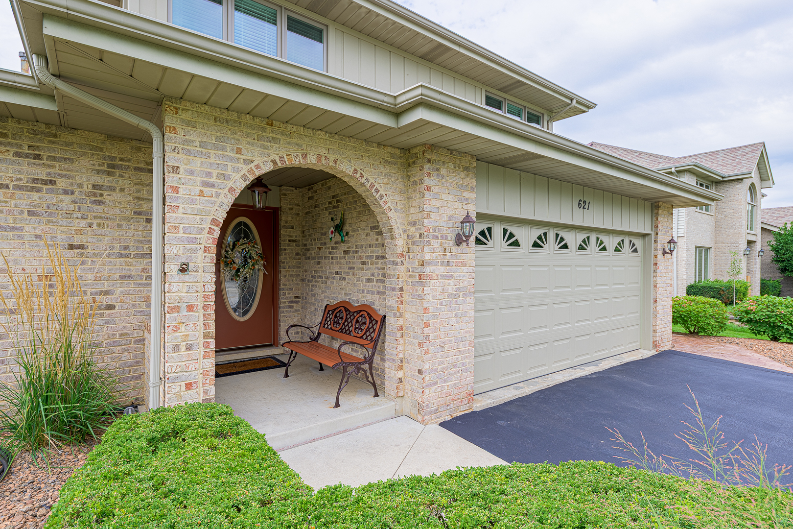 621 Vanderbilt Drive Property Photo 2