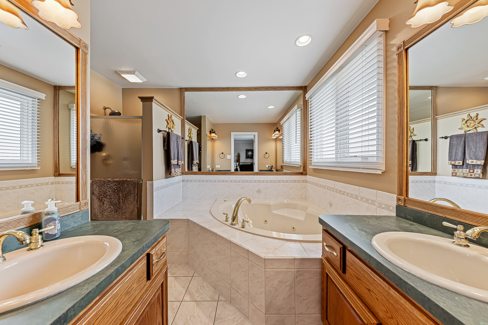 621 Vanderbilt Drive Property Photo 12