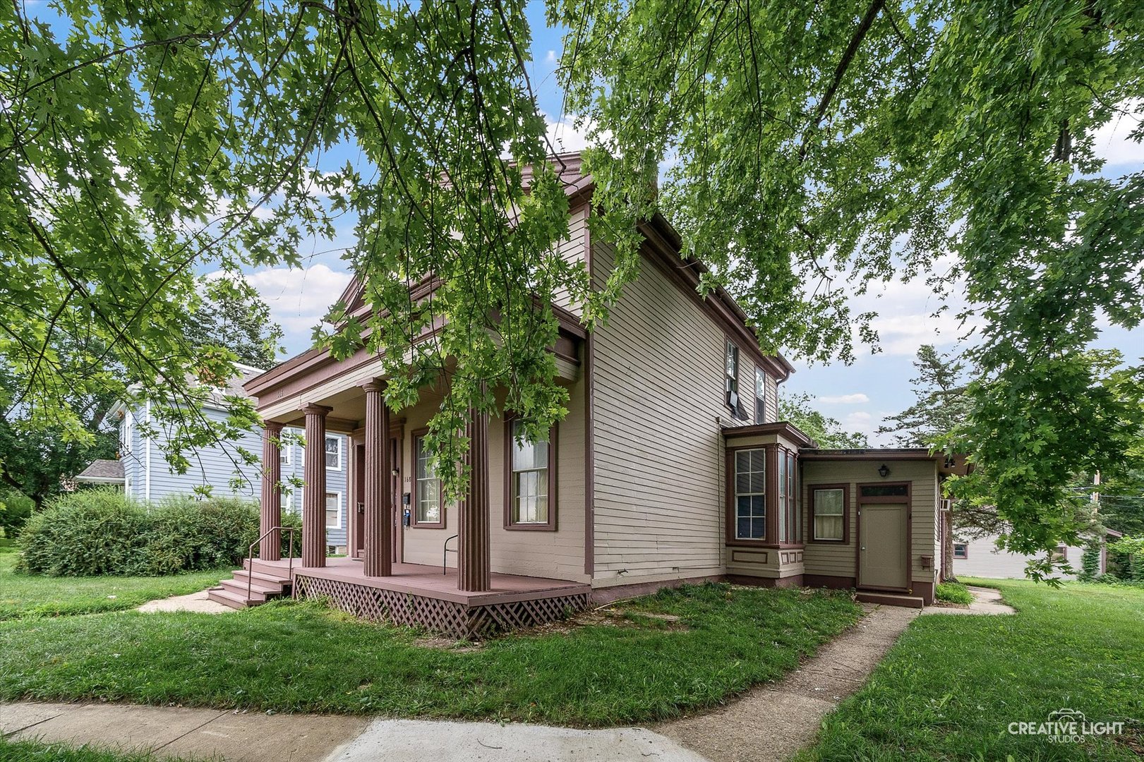 168 S Lincoln Avenue Property Photo 3