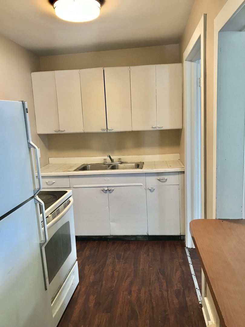 168 S Lincoln Avenue Property Photo 8