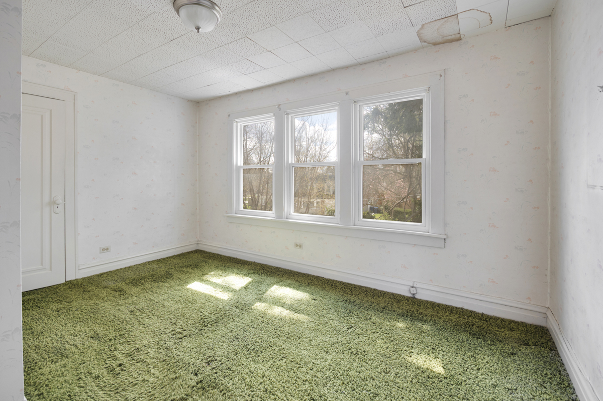 130 W Washington Street Property Photo 18