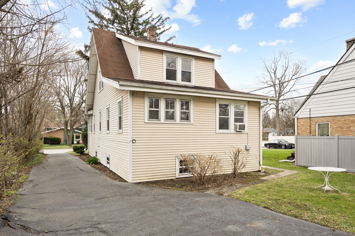 130 W Washington Street Property Photo 25