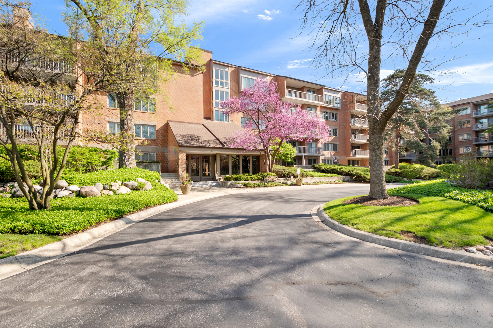 22 Park Lane 204 Property Photo 1