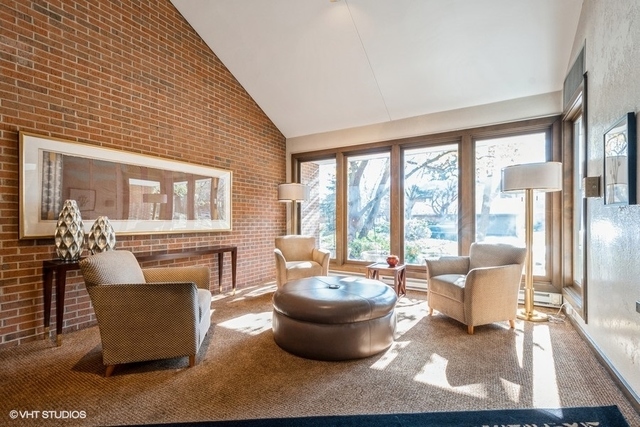 22 Park Lane 204 Property Photo 3