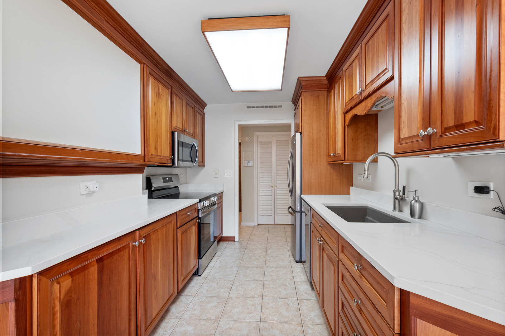 22 Park Lane 204 Property Photo 11