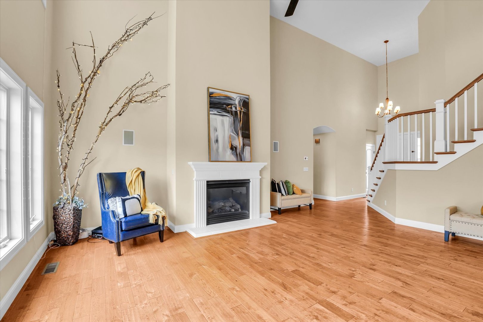 1809 N E West Lake Drive Property Photo 11