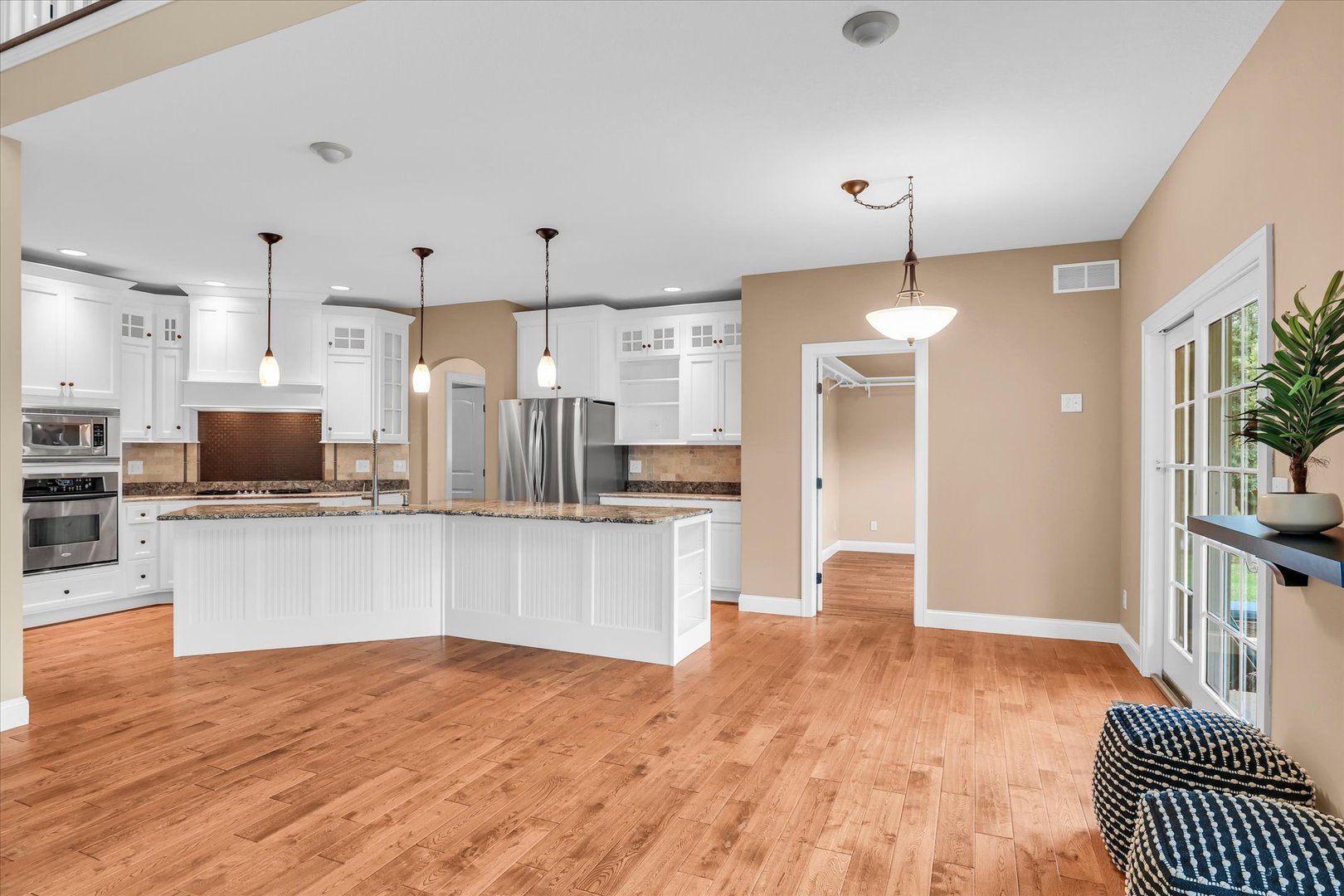 1809 N E West Lake Drive Property Photo 17