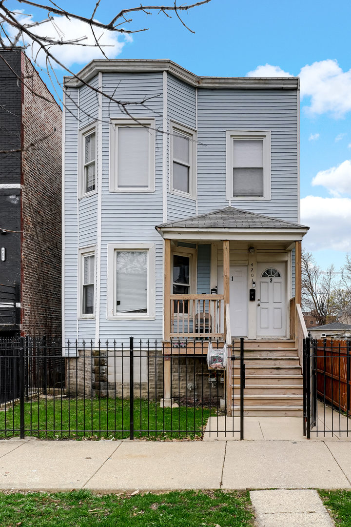 4203 W Maypole Avenue Property Photo 4