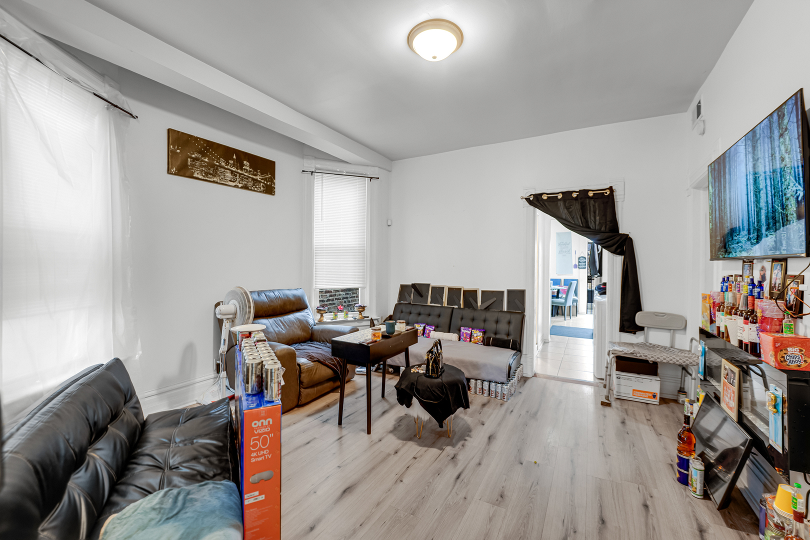 4203 W Maypole Avenue Property Photo 6