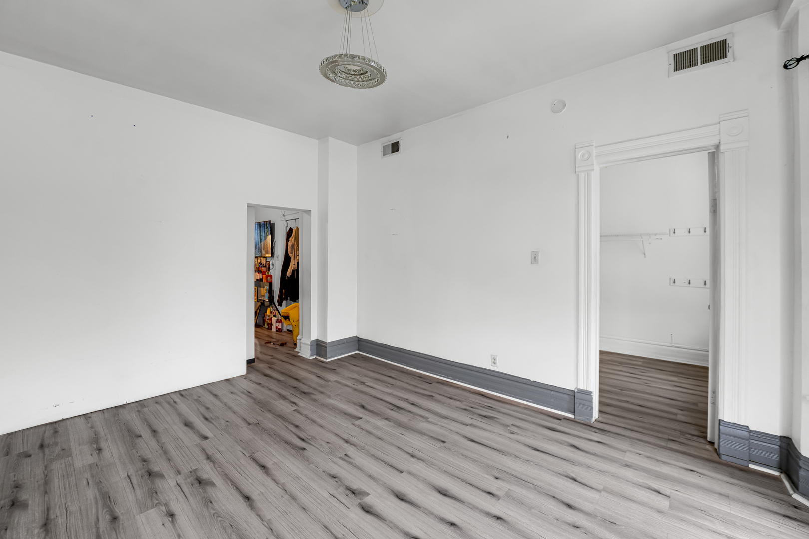 4203 W Maypole Avenue Property Photo 11