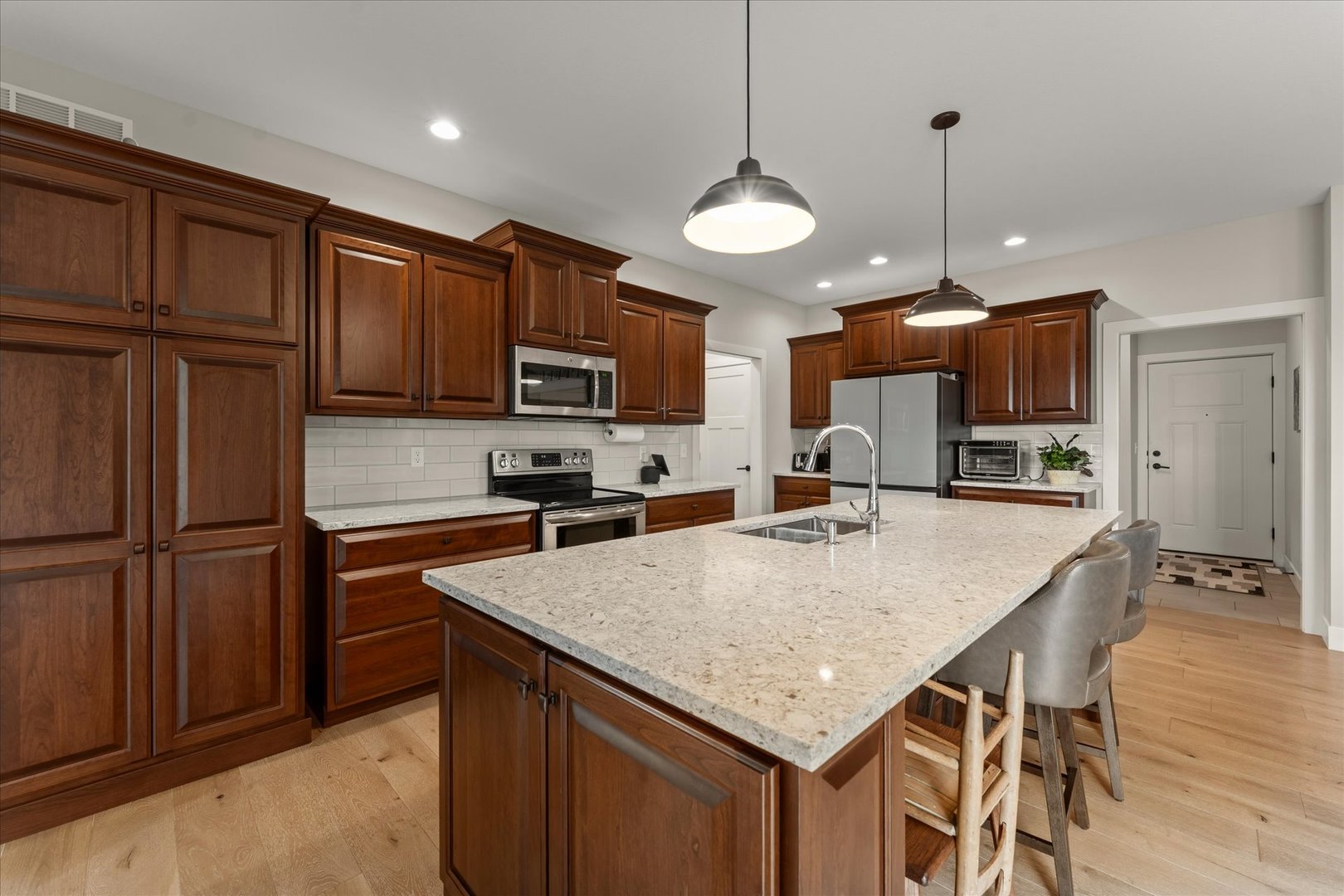 1207 Morningside Lane Property Photo 14