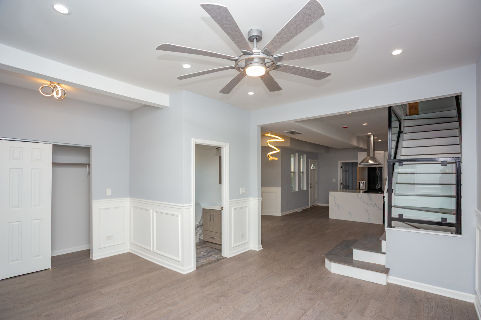 8810 S Morgan Street Property Photo 4