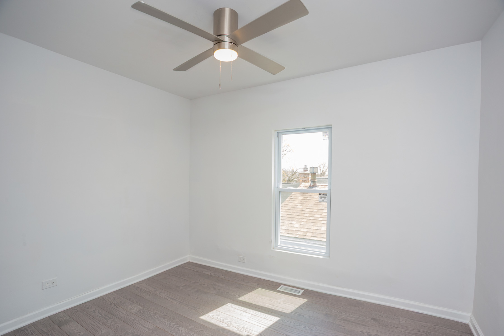 8810 S Morgan Street Property Photo 9