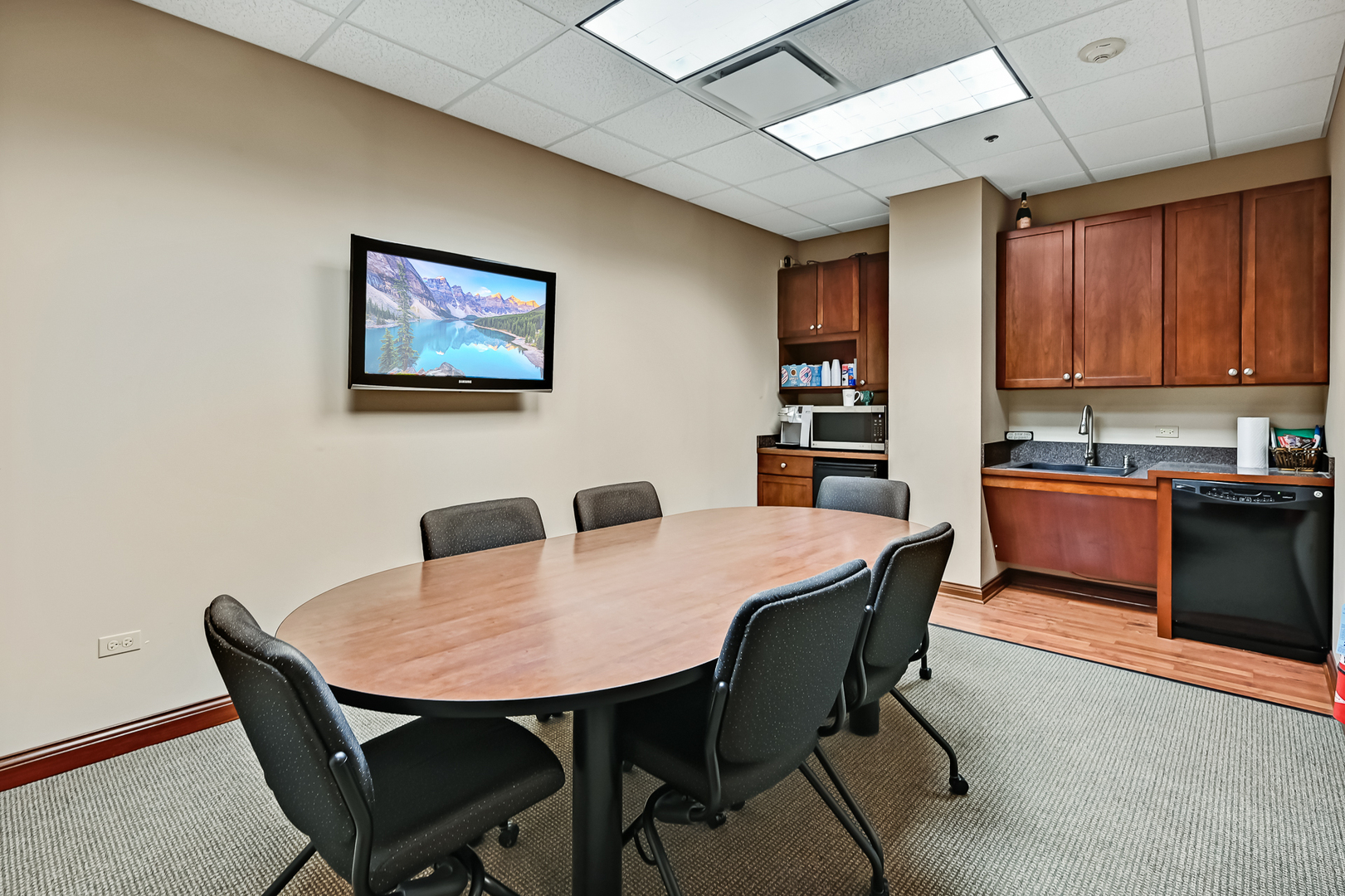 12621073 Property Photo 6