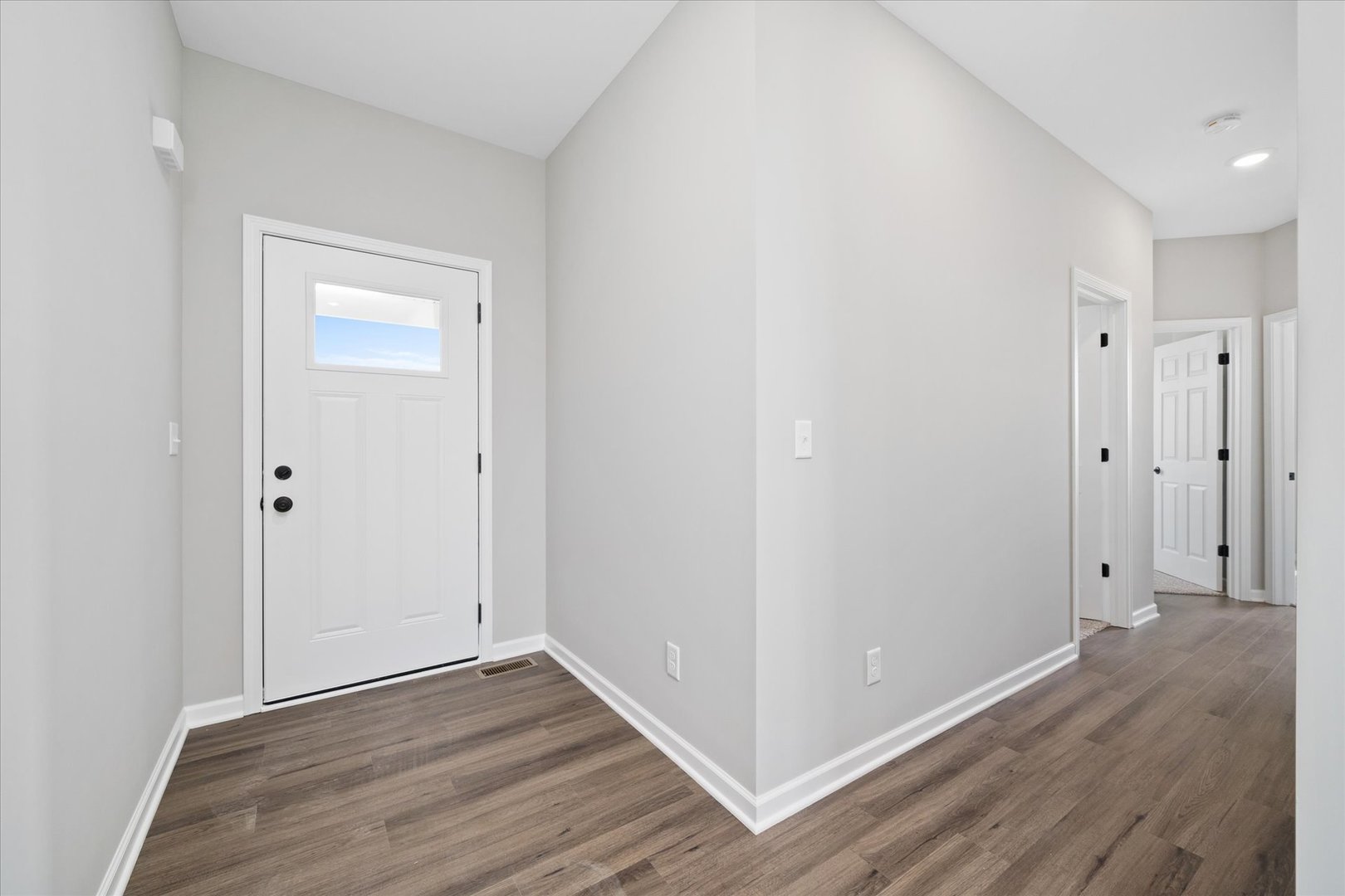 445 Windmill Way Property Photo 3
