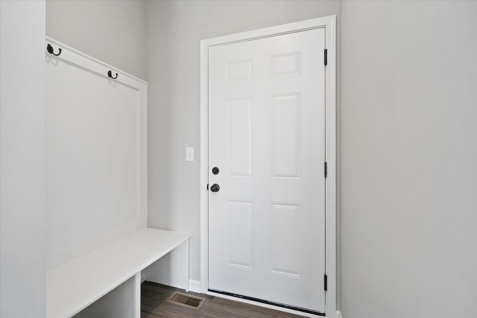 445 Windmill Way Property Photo 14