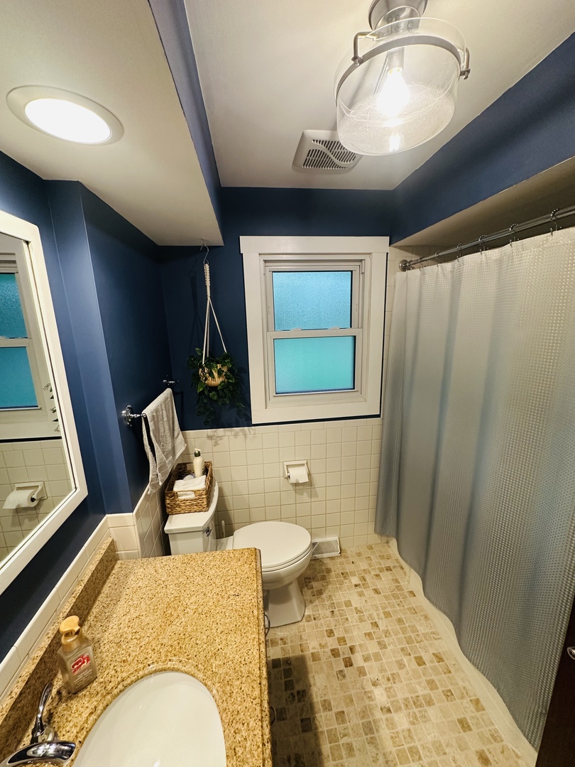 12621209 Property Photo 6