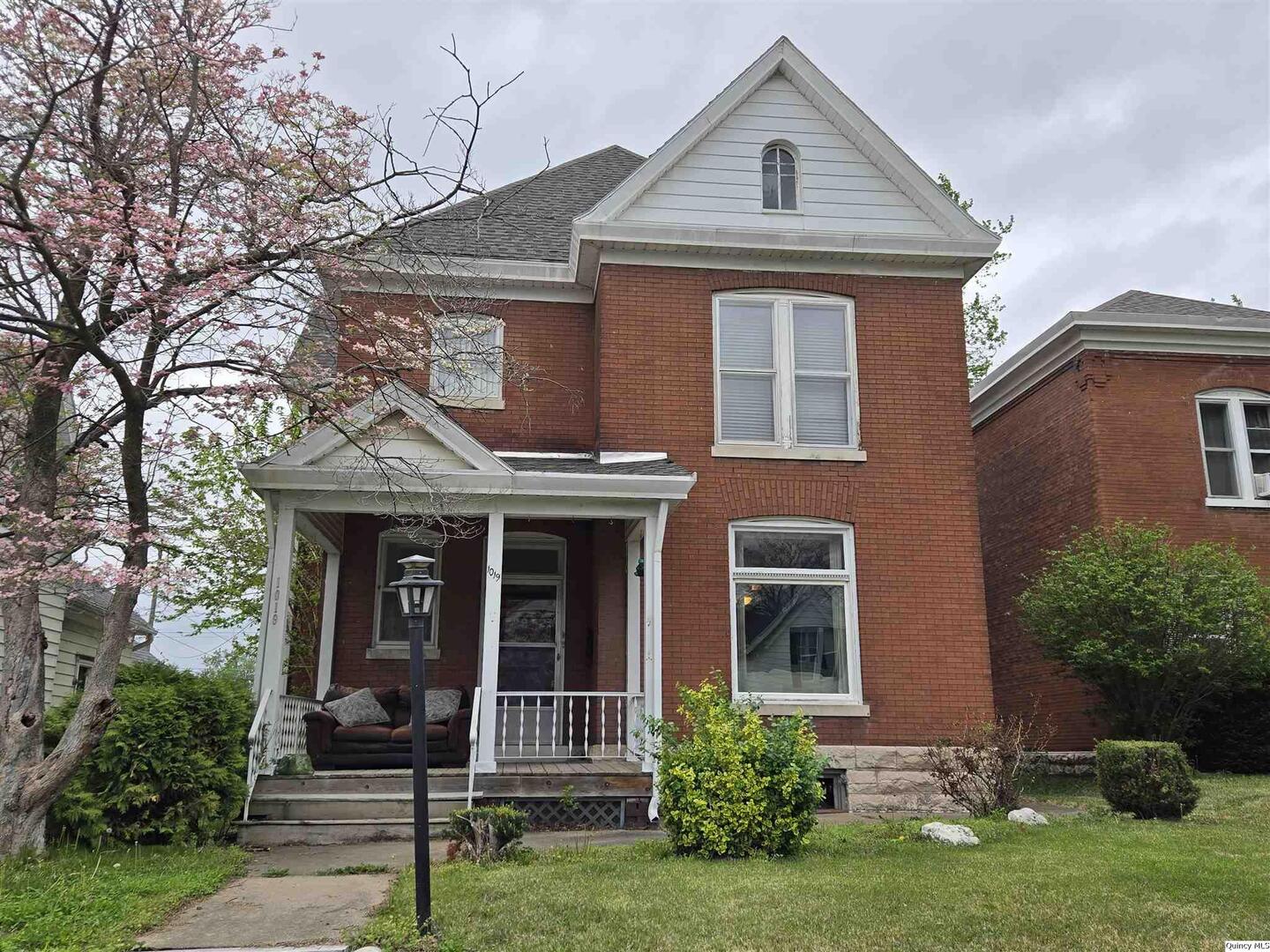 1019 Madison St. Property Photo 3