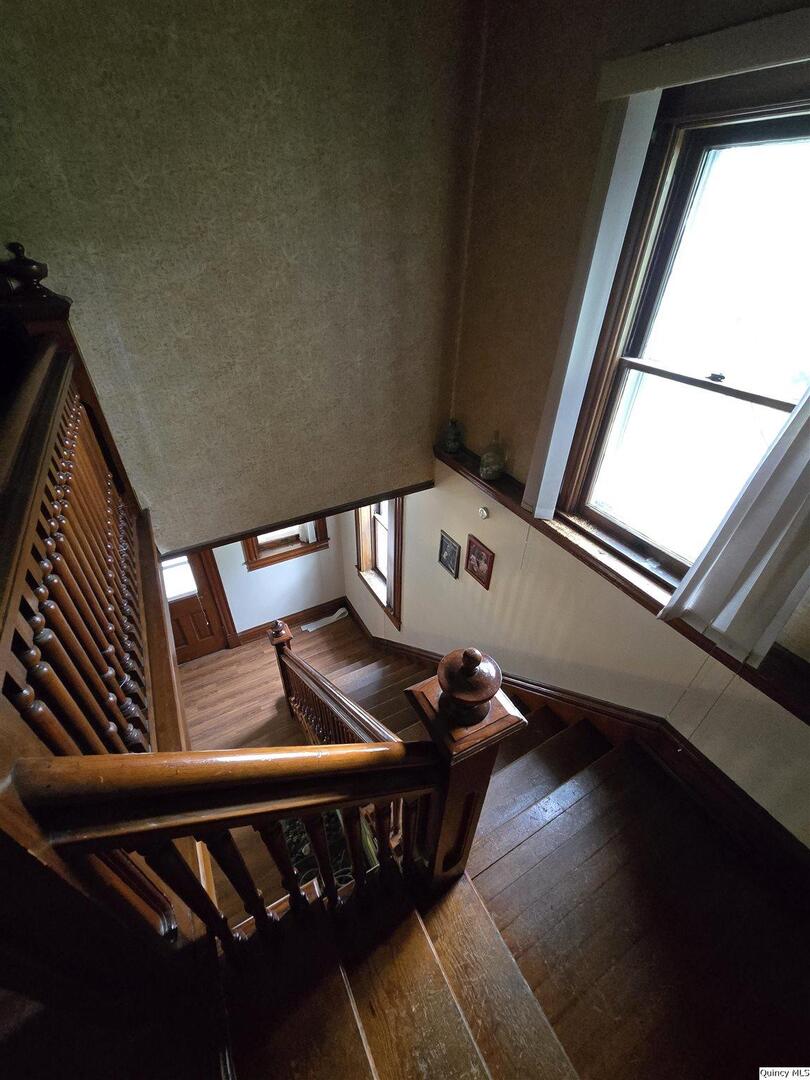 1019 Madison St. Property Photo 5