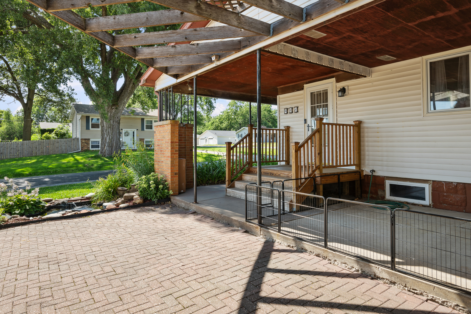 411 3rd Street Property Photo 10