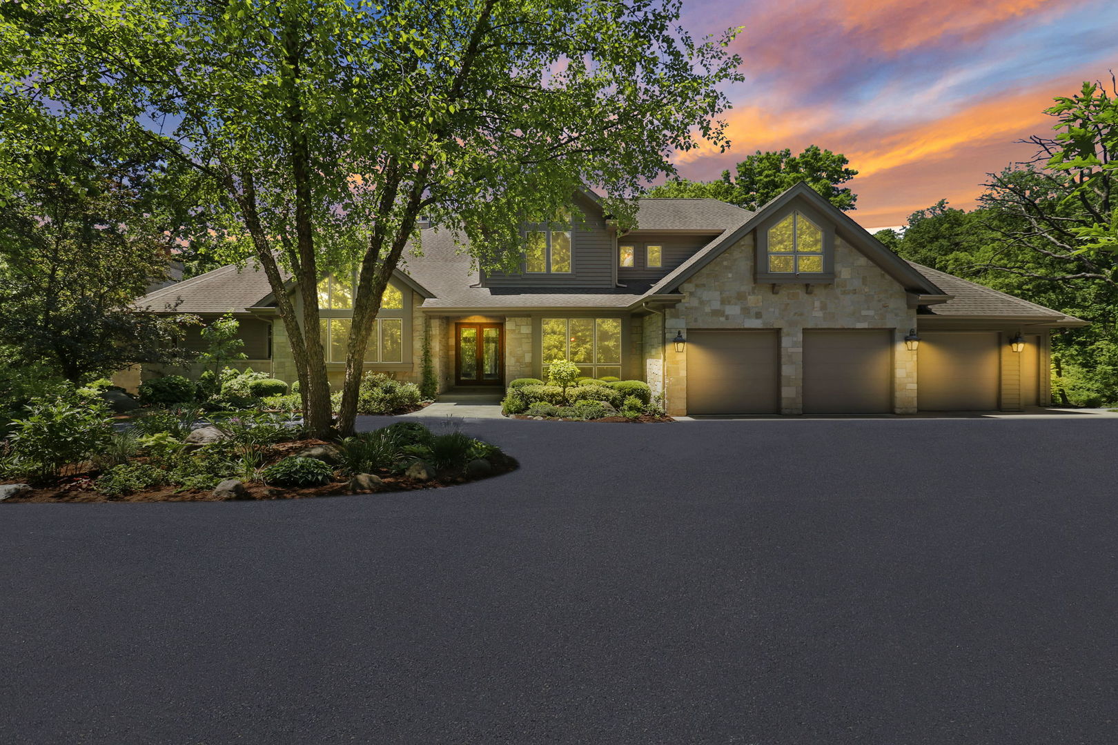 8806 Whispering Pines Trail Property Photo 1