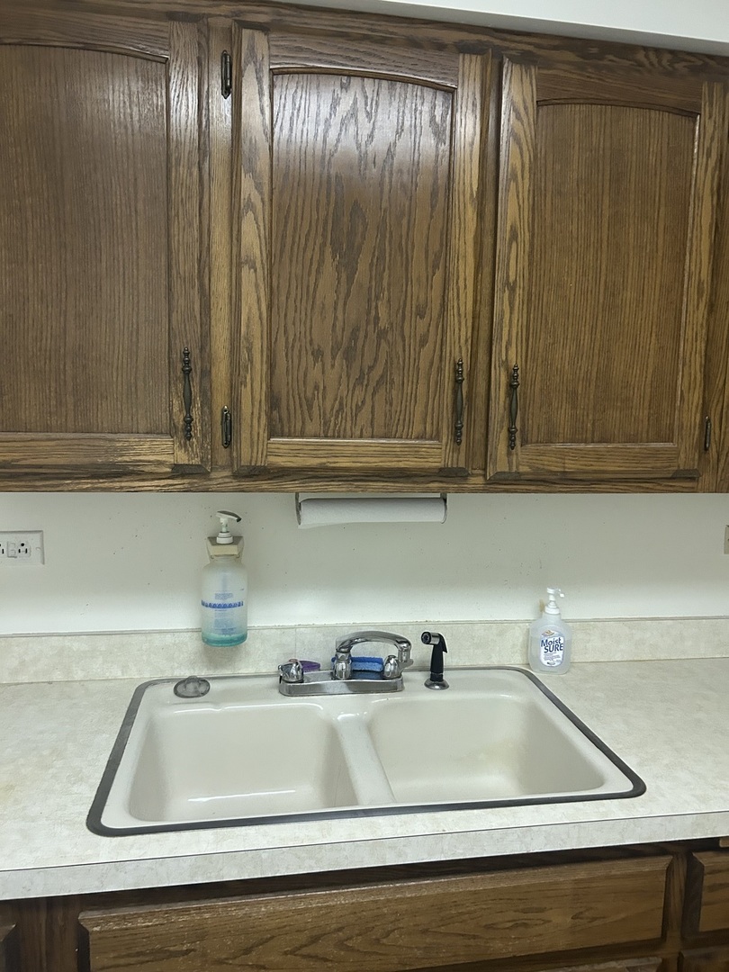 8826 S Roberts Road Property Photo 15