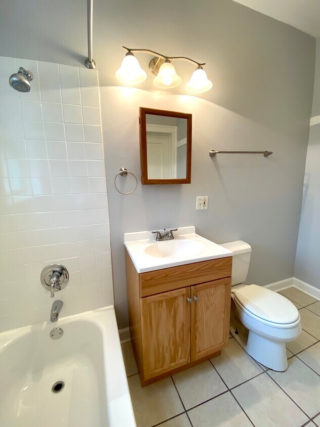 7931 S Manistee Avenue Property Photo 11