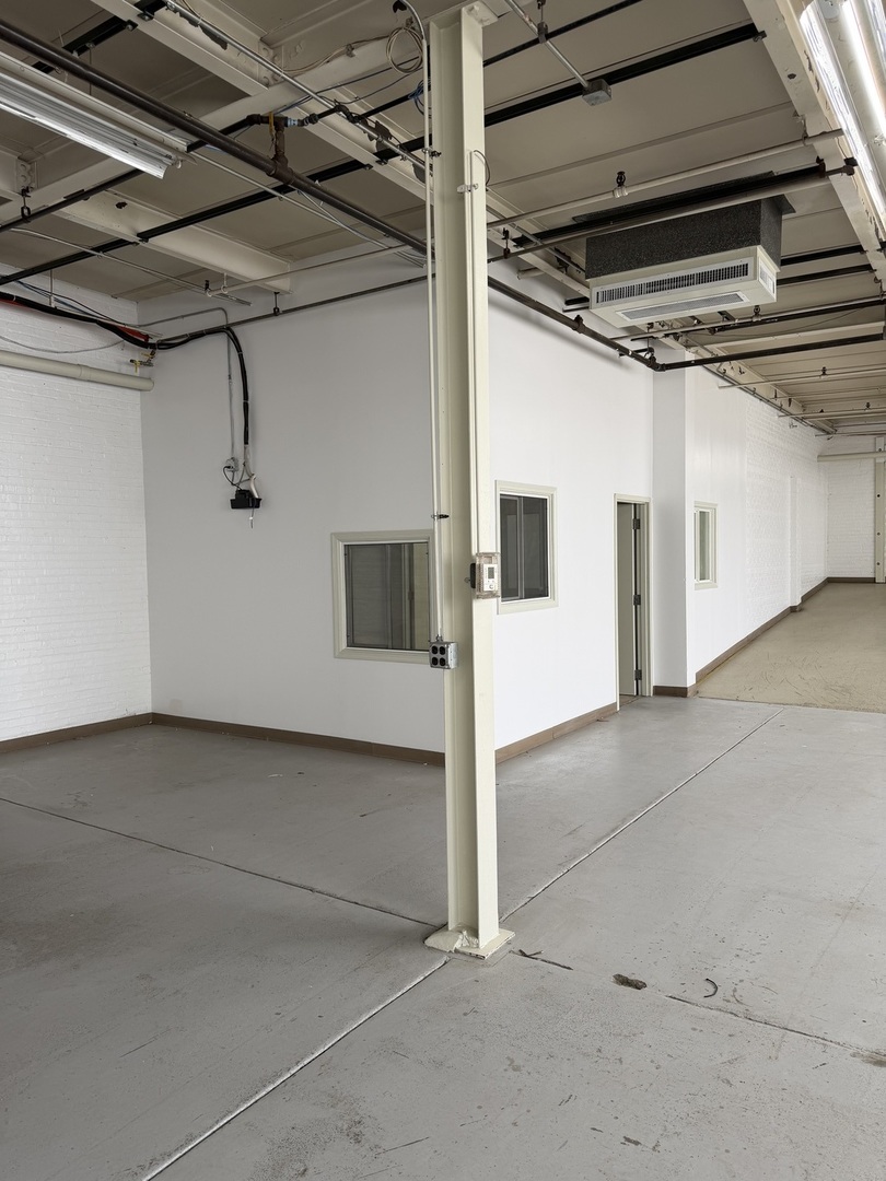 2600 Washington Boulevard R4-r5 Property Photo 8
