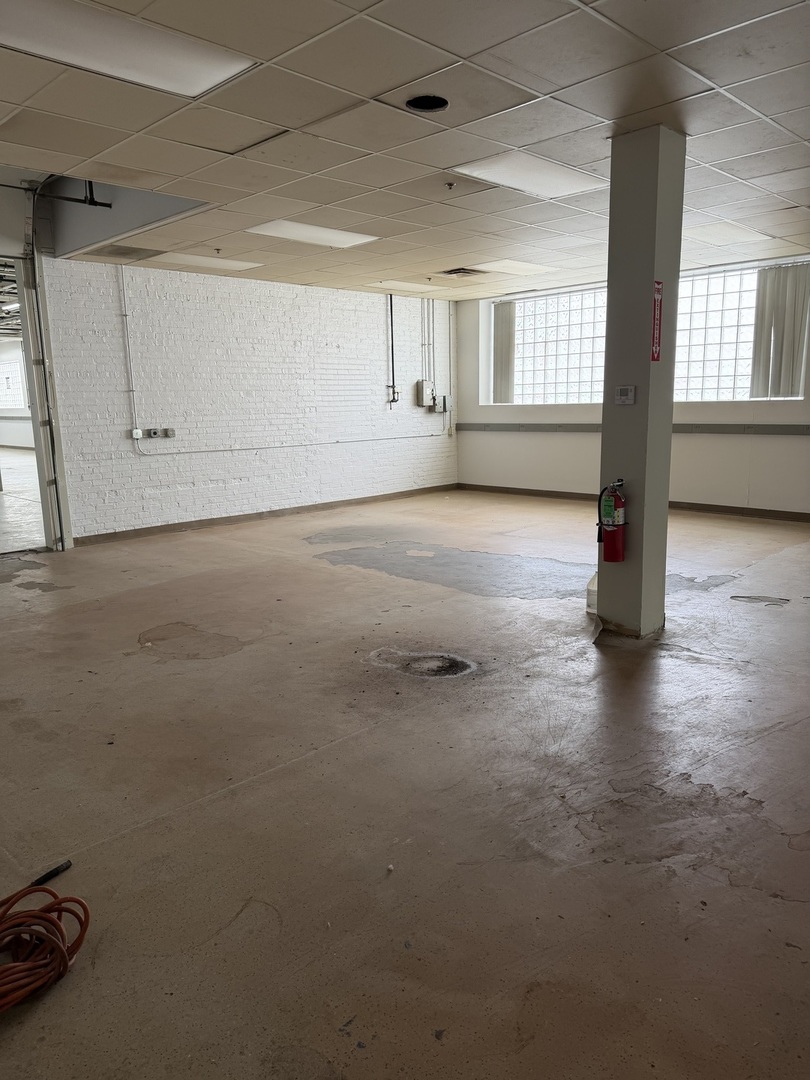 2600 Washington Boulevard R4-r5 Property Photo 11