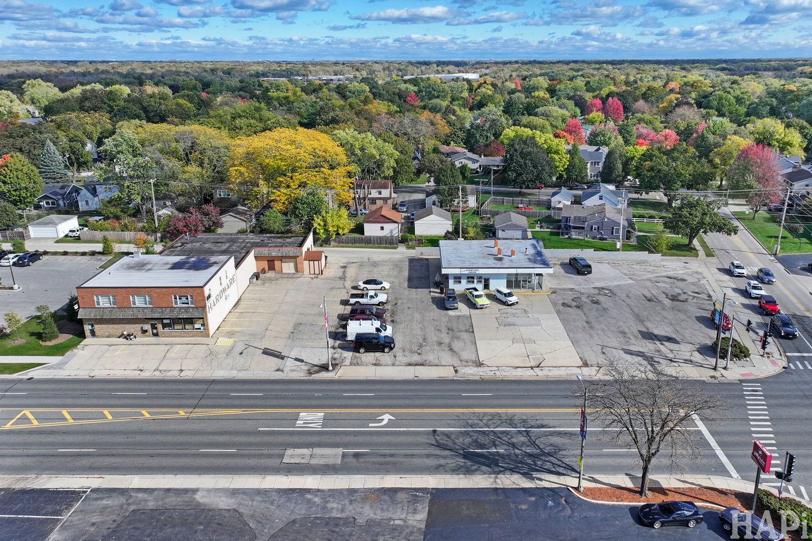 426 S Milwaukee Avenue Property Photo 6