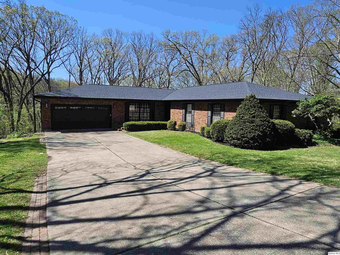 20 Boca Drive Property Photo 1
