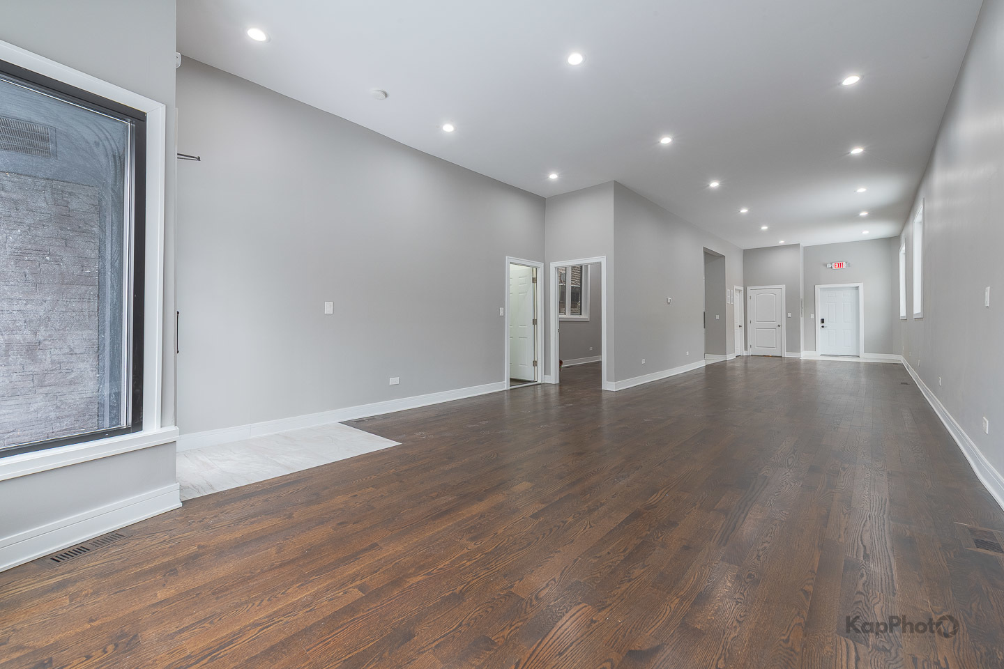 3044 W Irving Park Road Property Photo 4