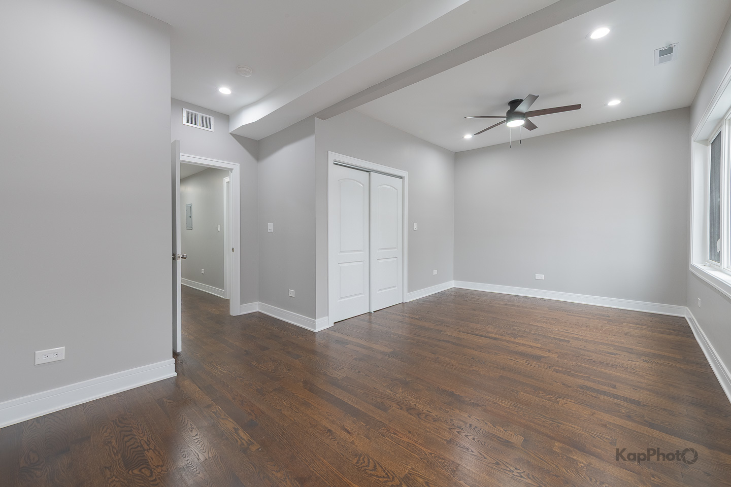 3044 W Irving Park Road Property Photo 14