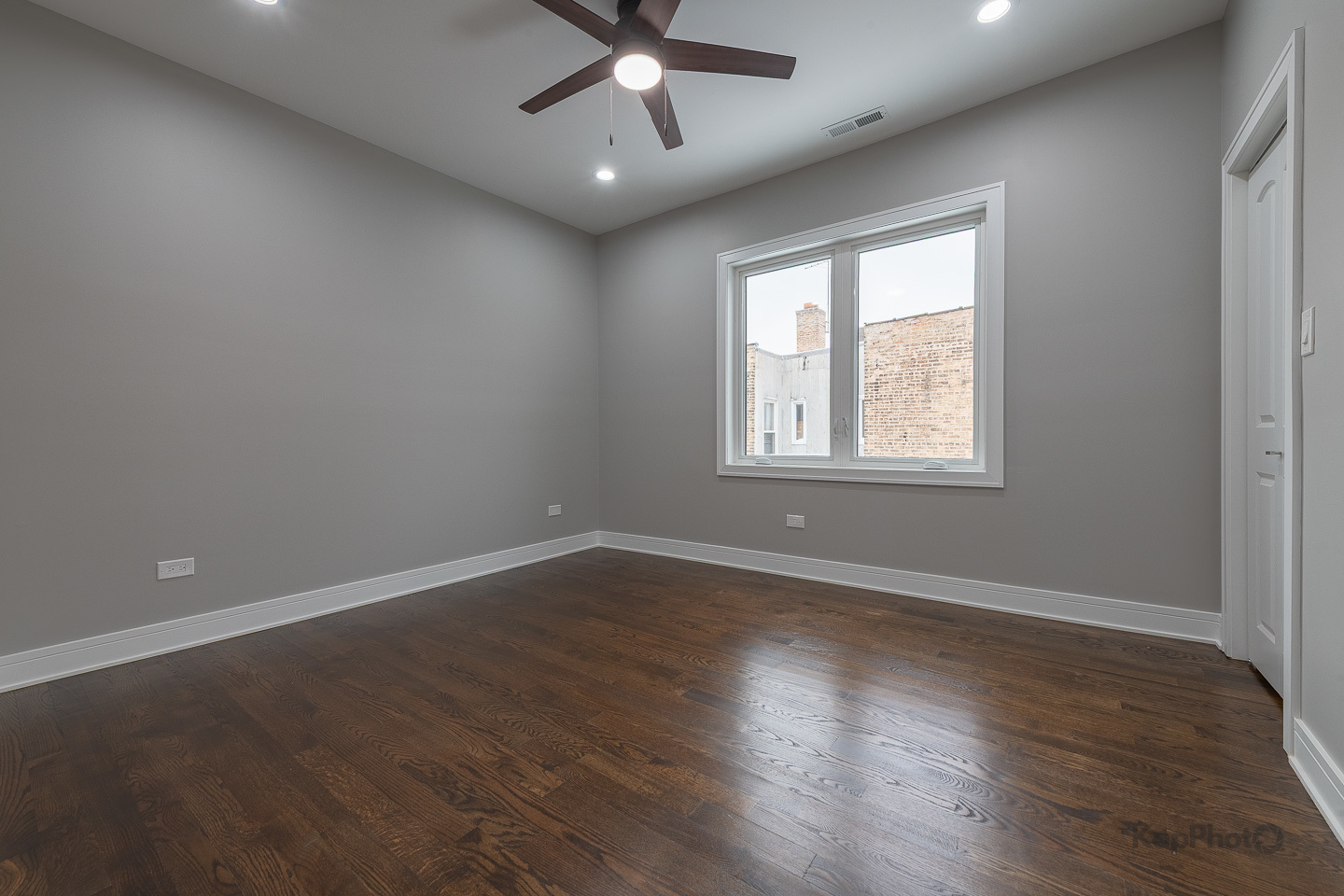 3044 W Irving Park Road Property Photo 17