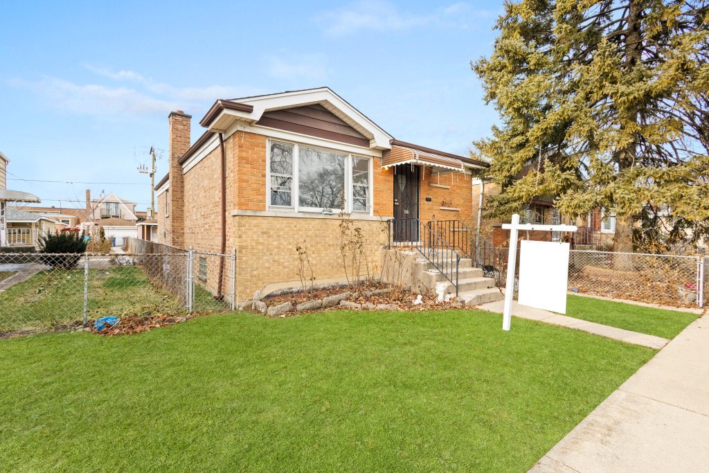 3606 S 53rd Court Property Photo