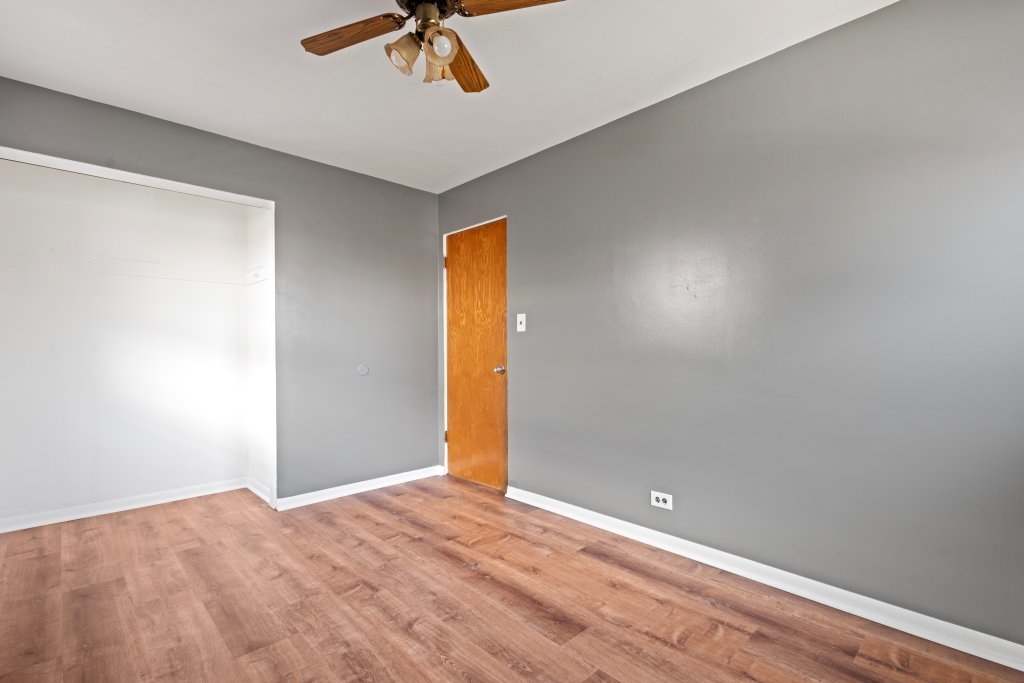 3606 S 53rd Court Property Photo 8