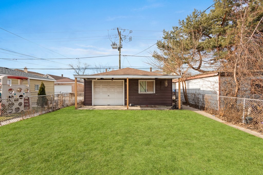 3606 S 53rd Court Property Photo 14