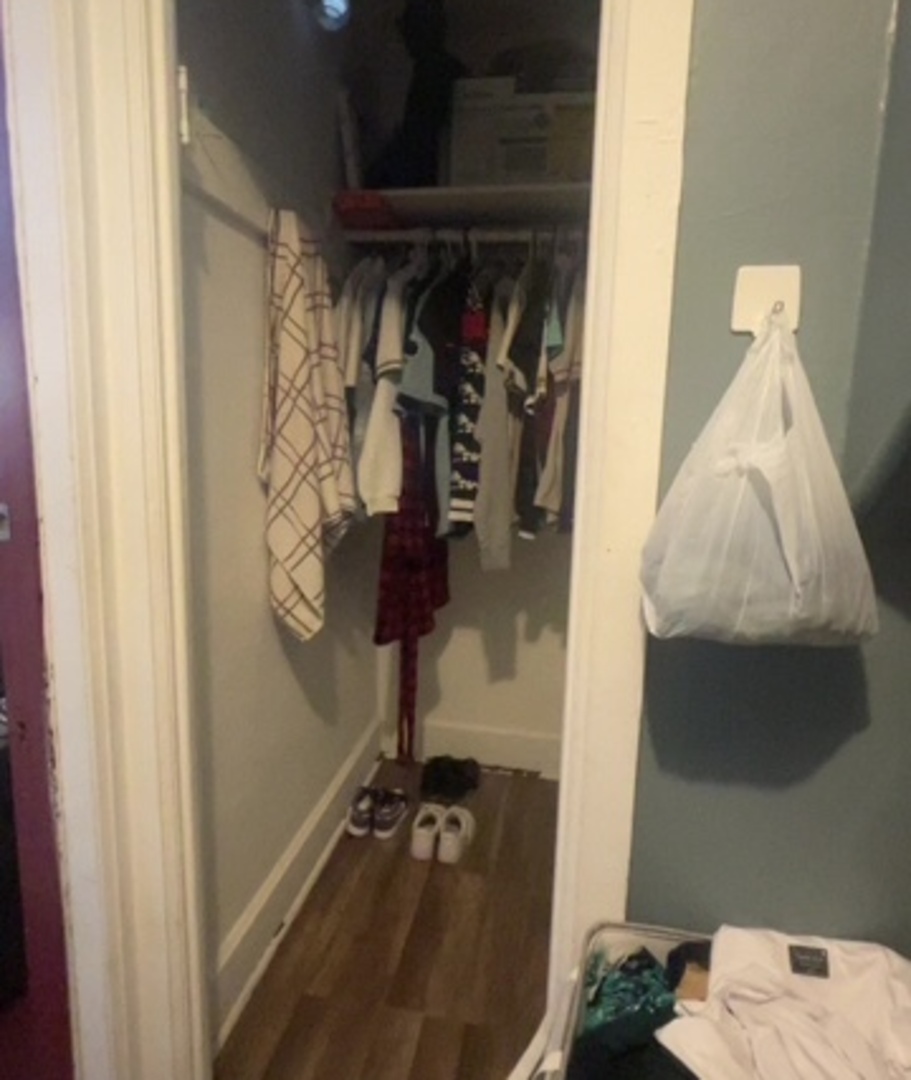 1248 W 49th Place Property Photo 5