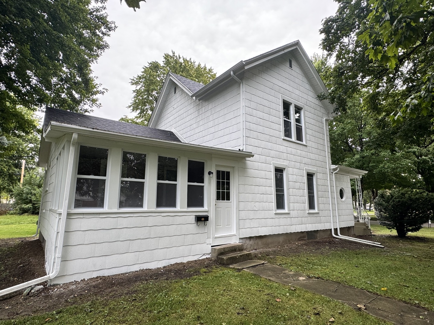 410 3rd Street Property Photo 2