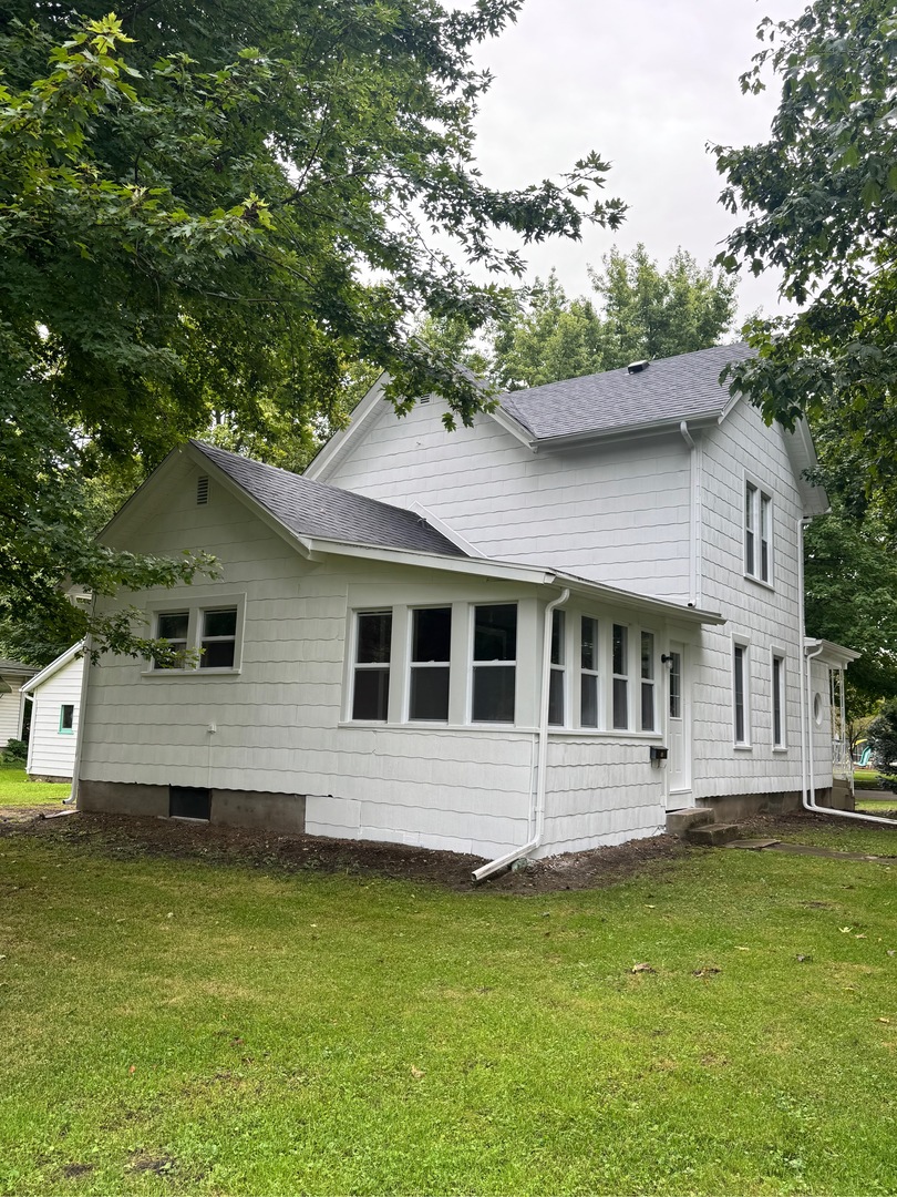 410 3rd Street Property Photo 3