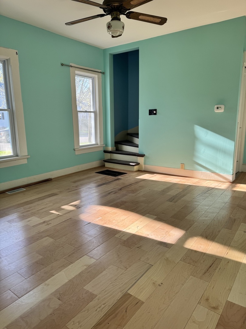 410 3rd Street Property Photo 5