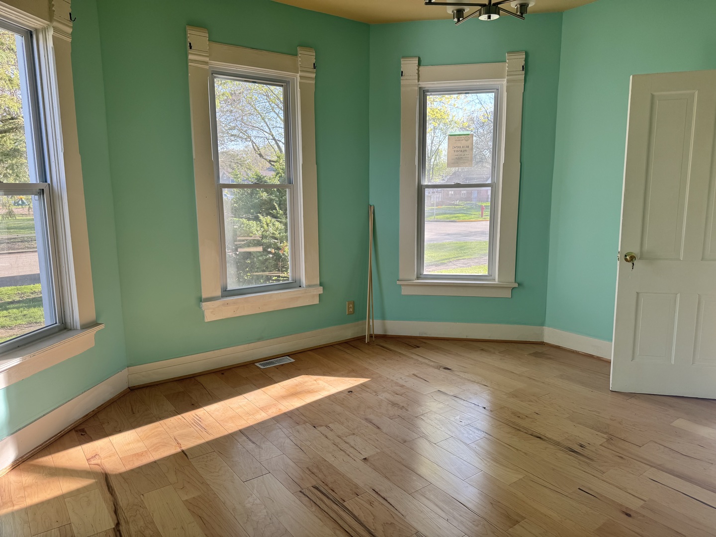 410 3rd Street Property Photo 6
