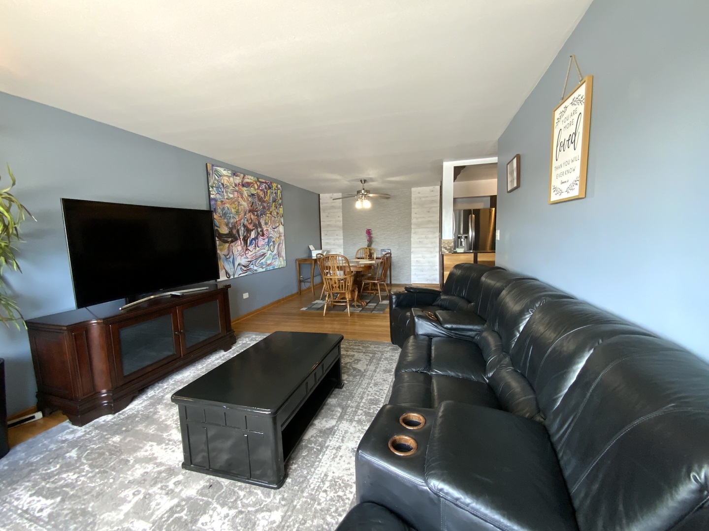 7854 S South Shore Drive 405 Property Photo 6