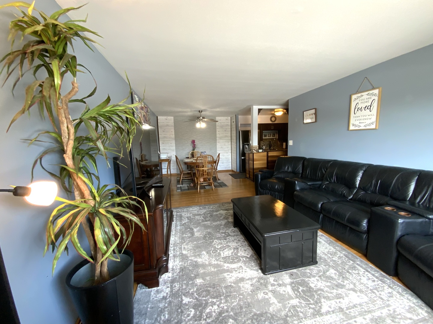 7854 S South Shore Drive 405 Property Photo 7