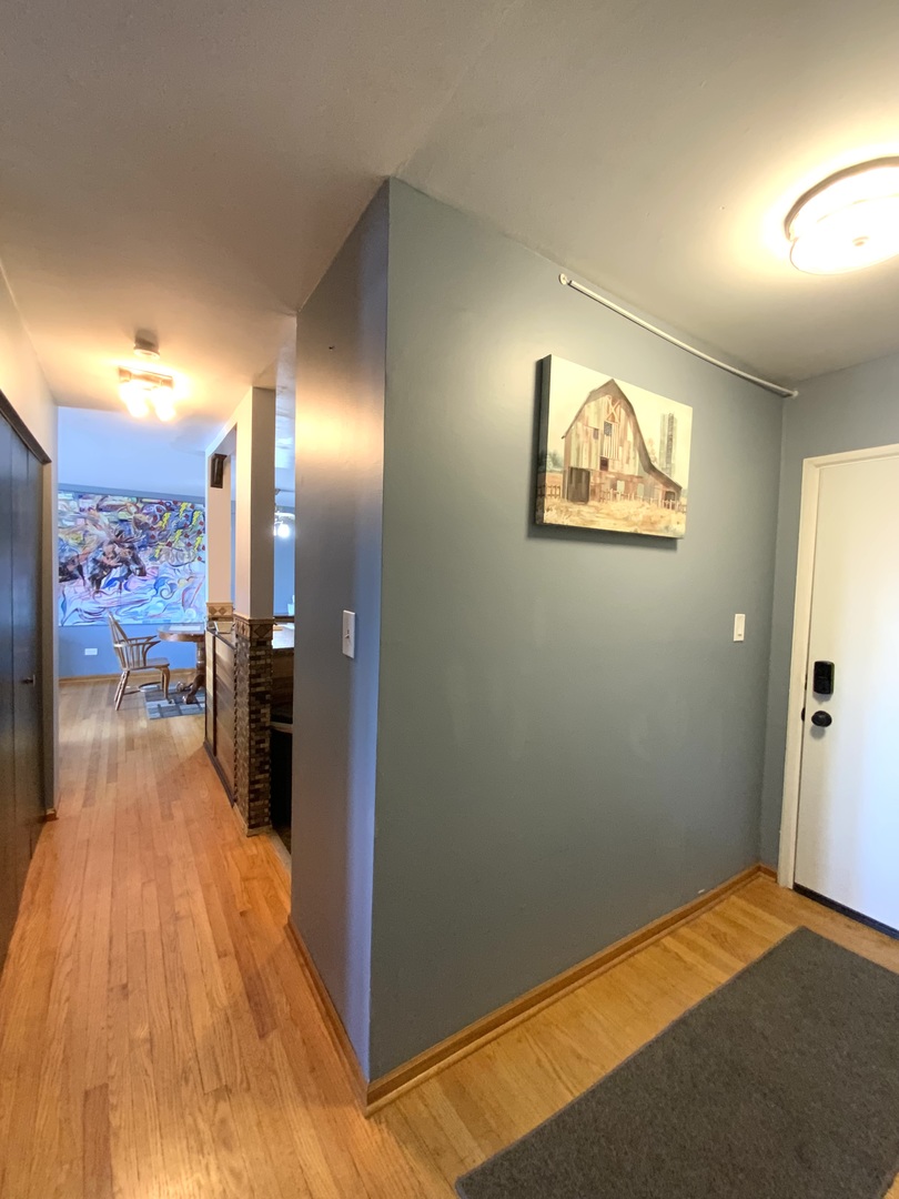 7854 S South Shore Drive 405 Property Photo 19