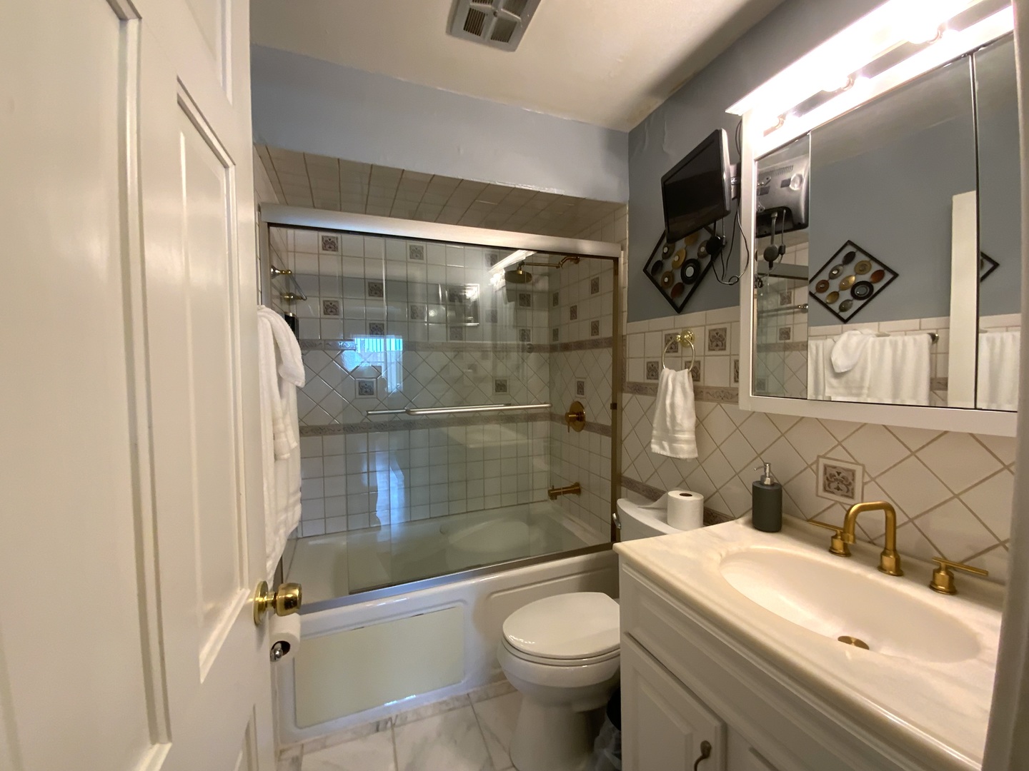 7854 S South Shore Drive 405 Property Photo 20