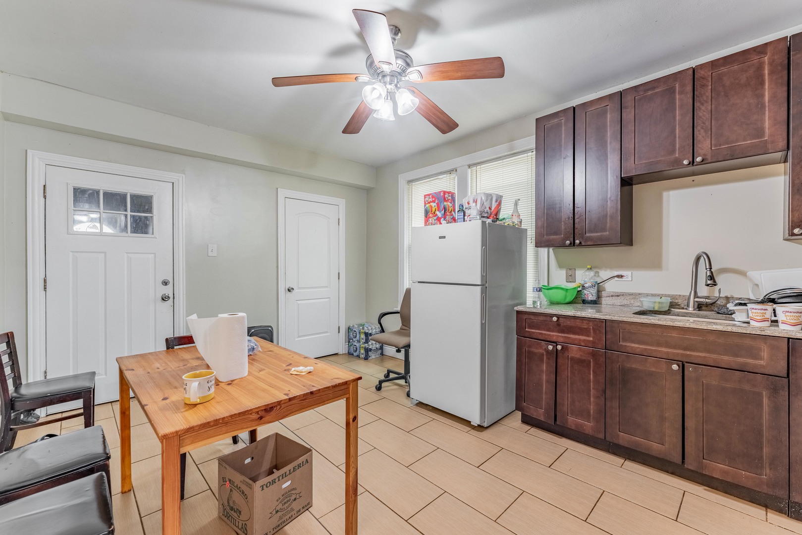 2849 S Kolin Avenue Property Photo 11