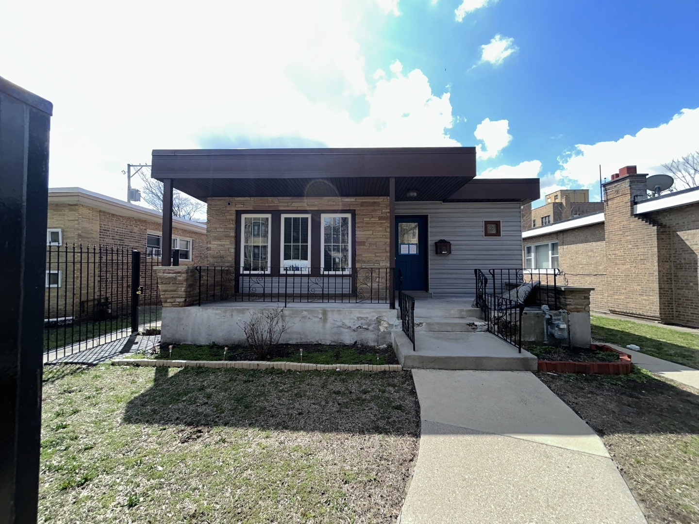 1757 E 71st Place Property Photo 3