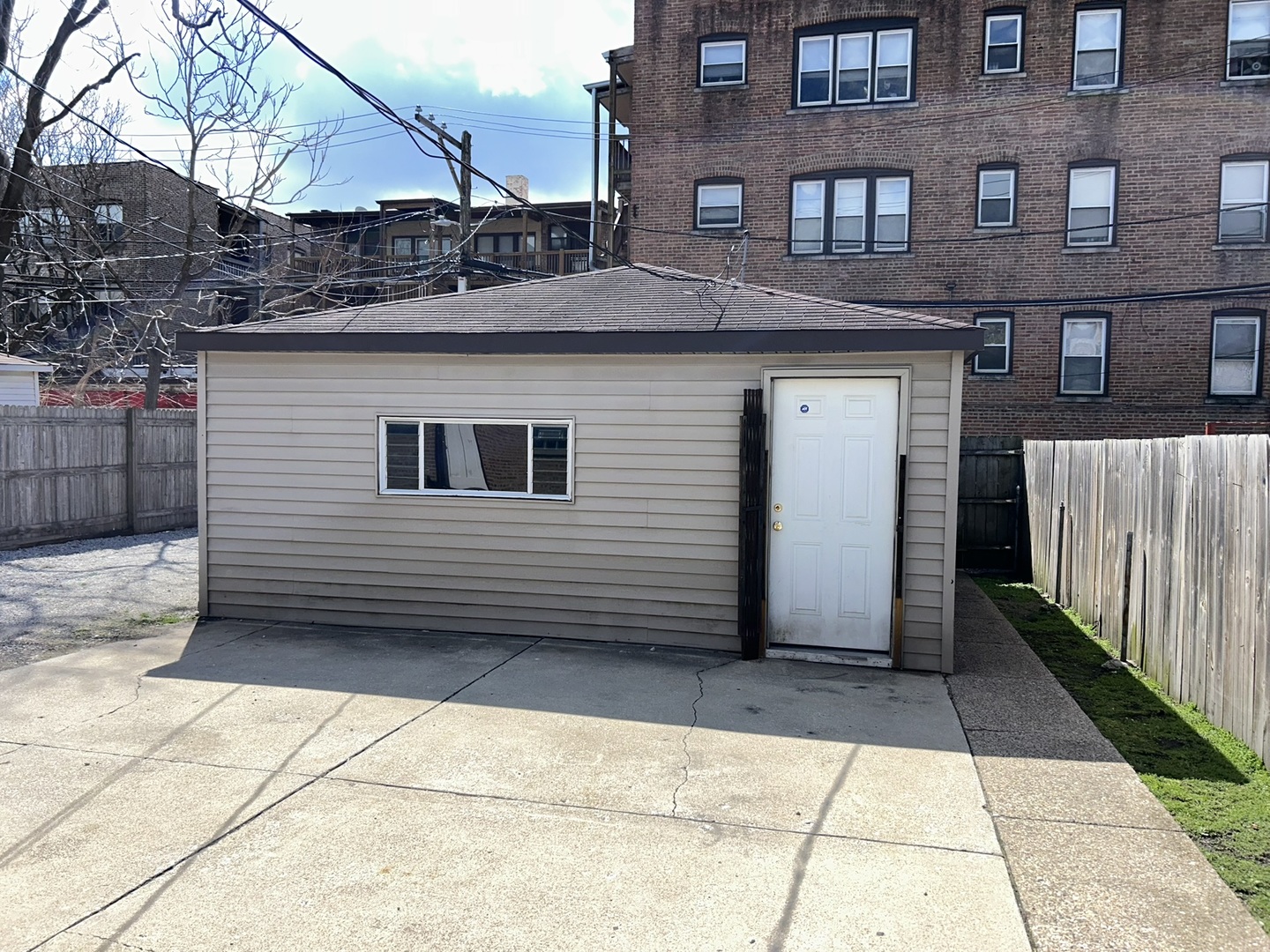 1757 E 71st Place Property Photo 6